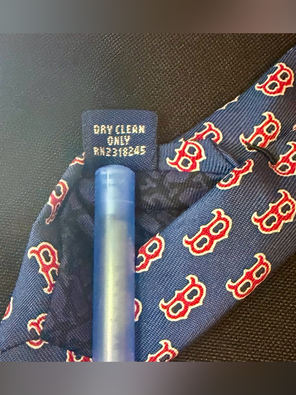 MLB Boston Red Sox Silk Tie Custom Collection Vineyard Vines - Picture 8 of 11
